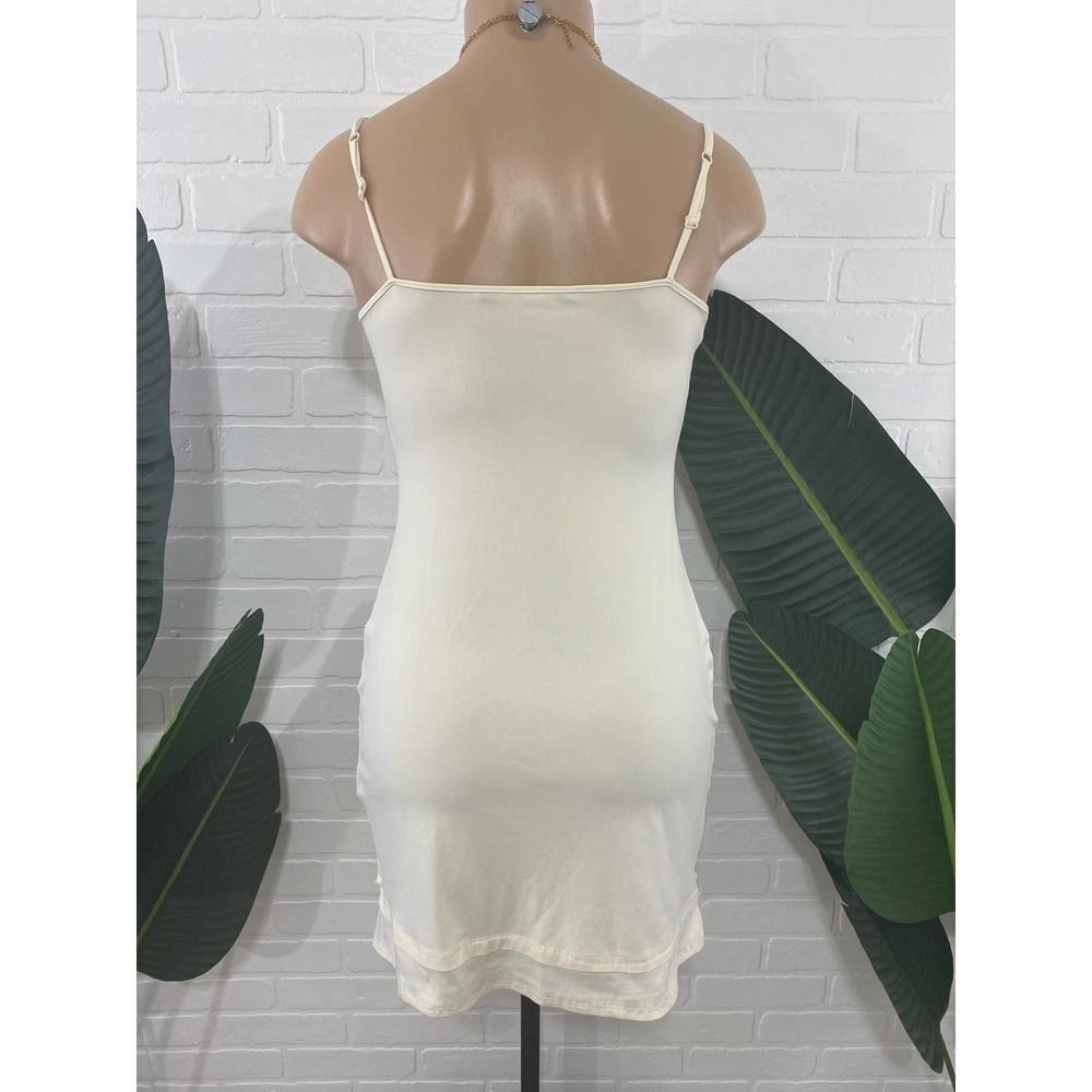 Express embroidered lace mini dress - Picture 8 of 8